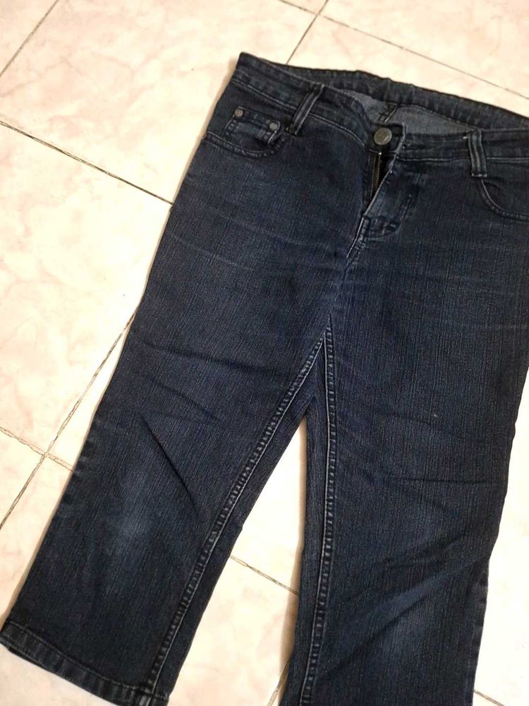 Dark Wash Cropped Jeans