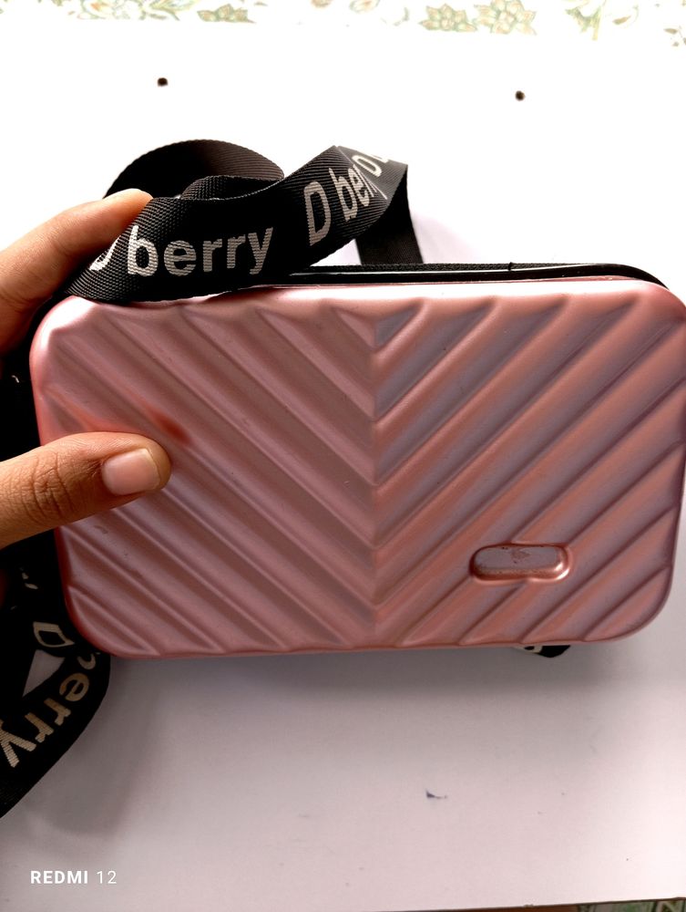 Trendy Sling Bag Box