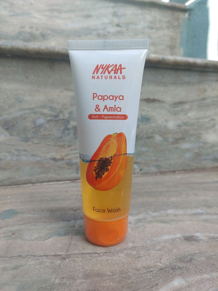 Nykaa Papaya &amp; Alma anti Pigmentation Face Wash.