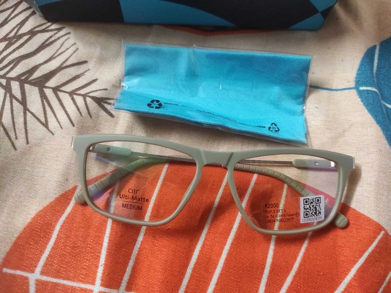 Lenskart Air Ulti-Matte Medium Glasses