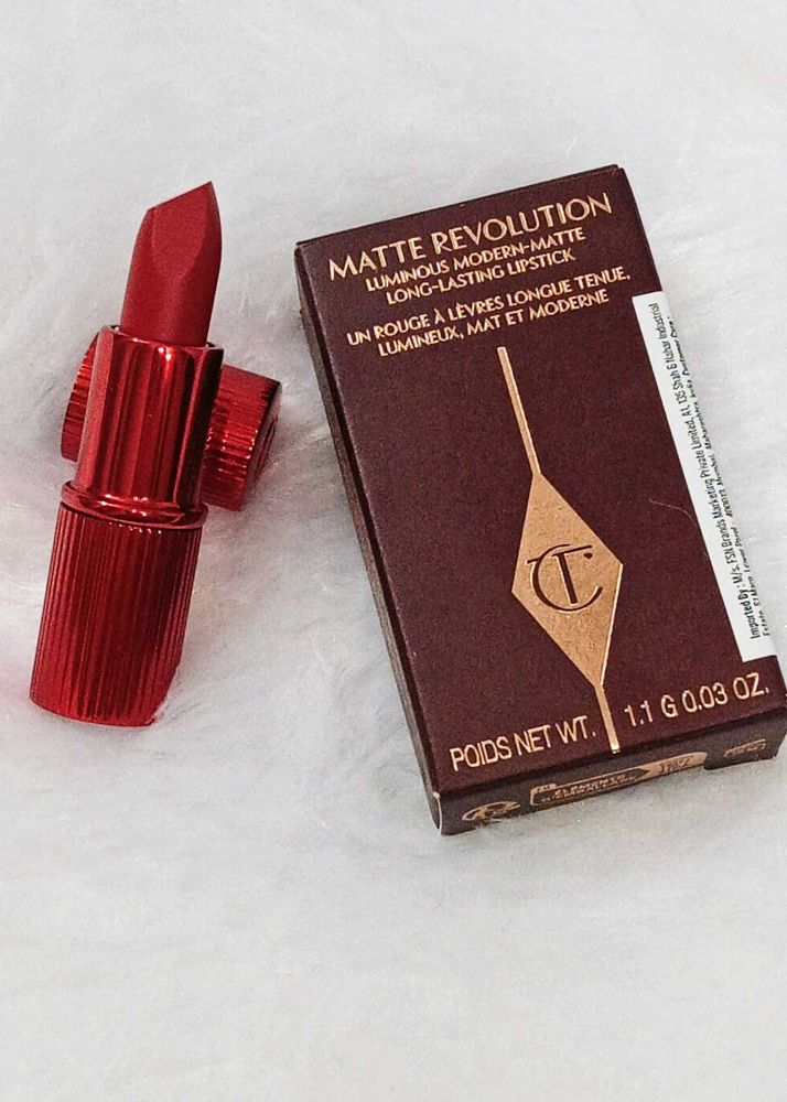 Charlotte Tilbury Lipstick Hollywood Vixen