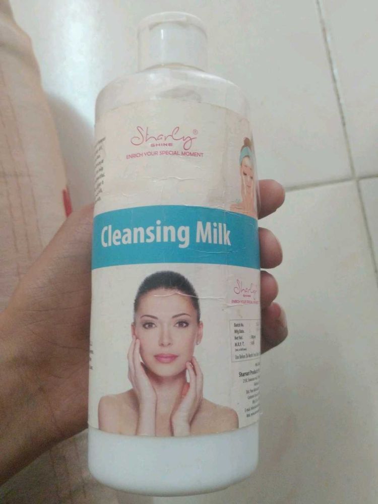 Sharly Shine Cleansing Milk