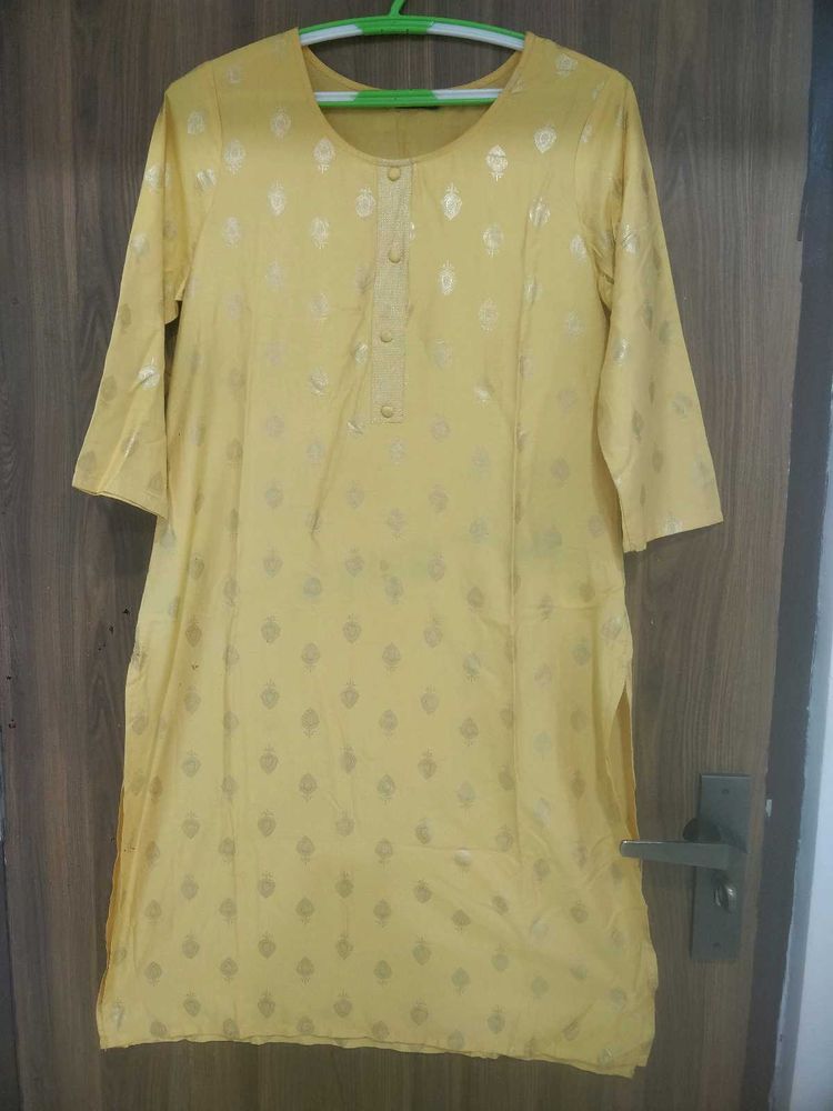 Avaasa Mustard Kurti💛(L)