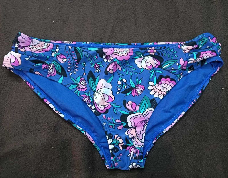 Floral Bikini 🖤Bottoms