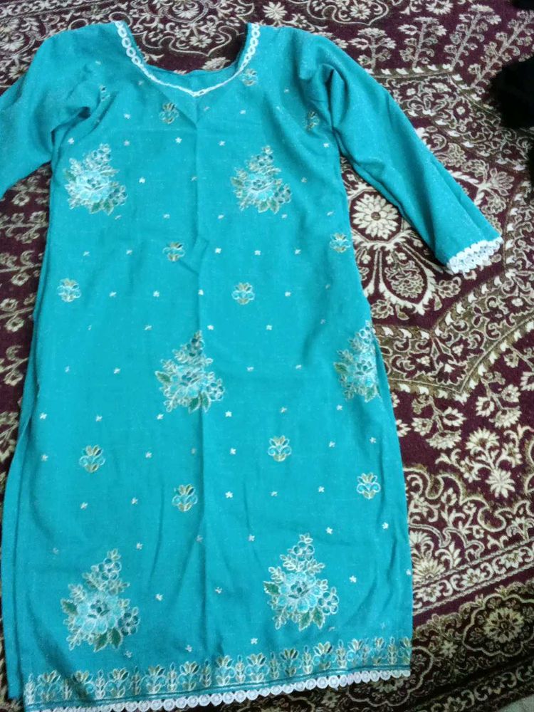 Elegant Embroidered Kurta