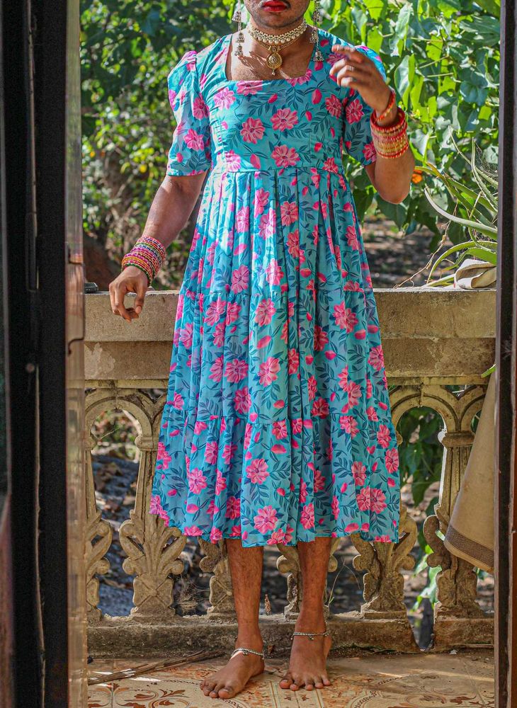 New Unused Floral Print Midi Dress
