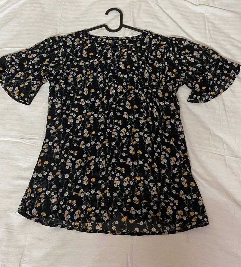 Floral Flutter Sleeve Top