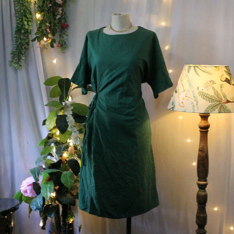 Wrap Type Green Midi Dress
