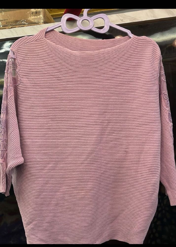 levender Knit Top with lovely slivs