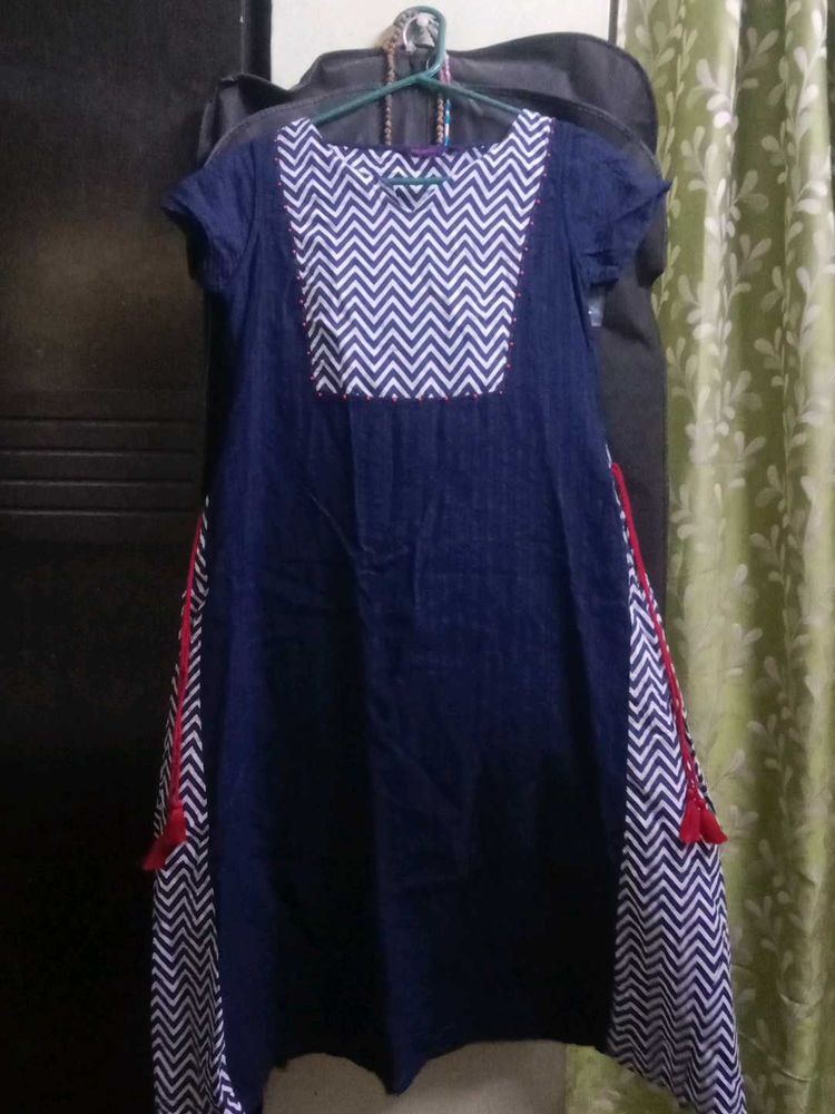 Blue Chevron Print Kurta Short Sleeves