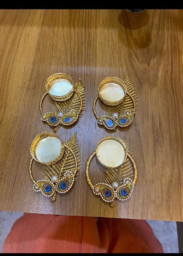 Elegant Candle Holders (Set of 4)