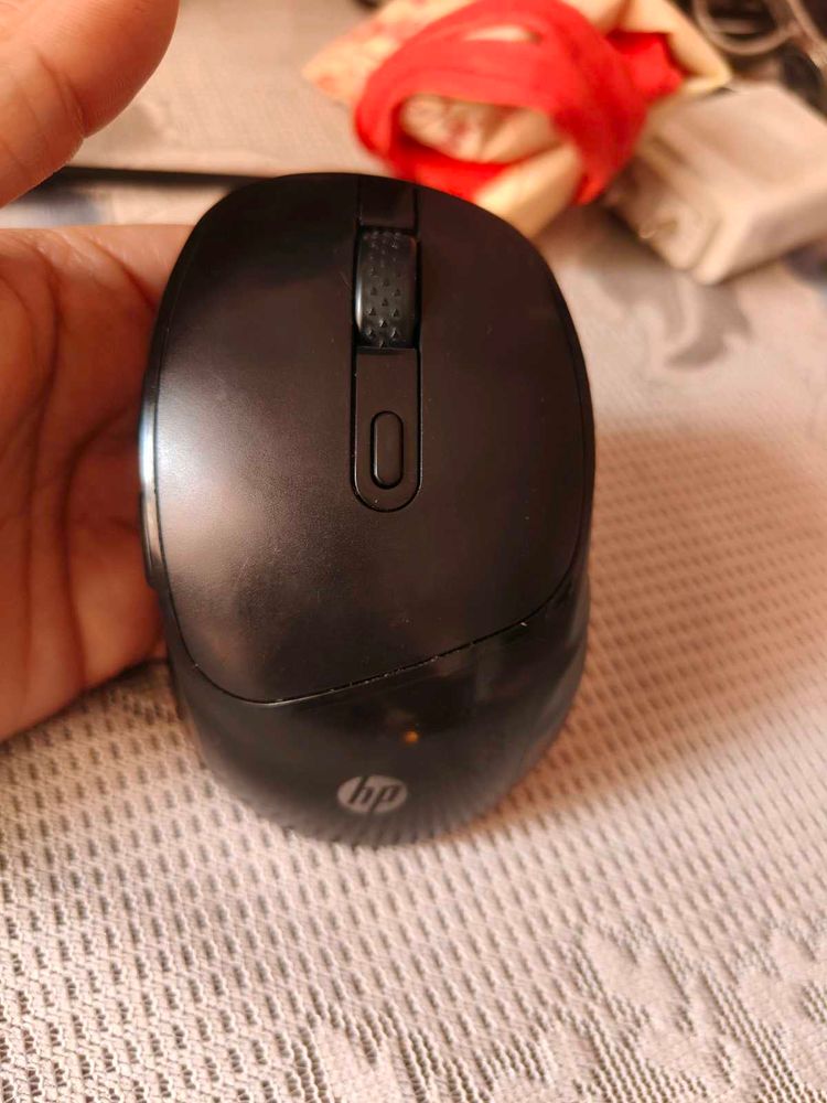 HP 120M Wireless Mouse