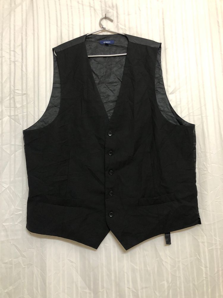 Gioberti Black Waistcoat