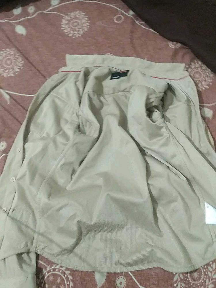 Men&#39;s Casual Shirt