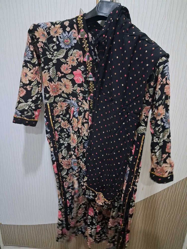 Floral Kurta Set