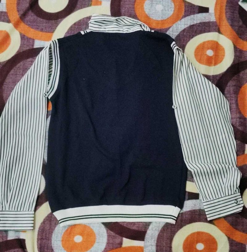 I Am Selling A Sweater.