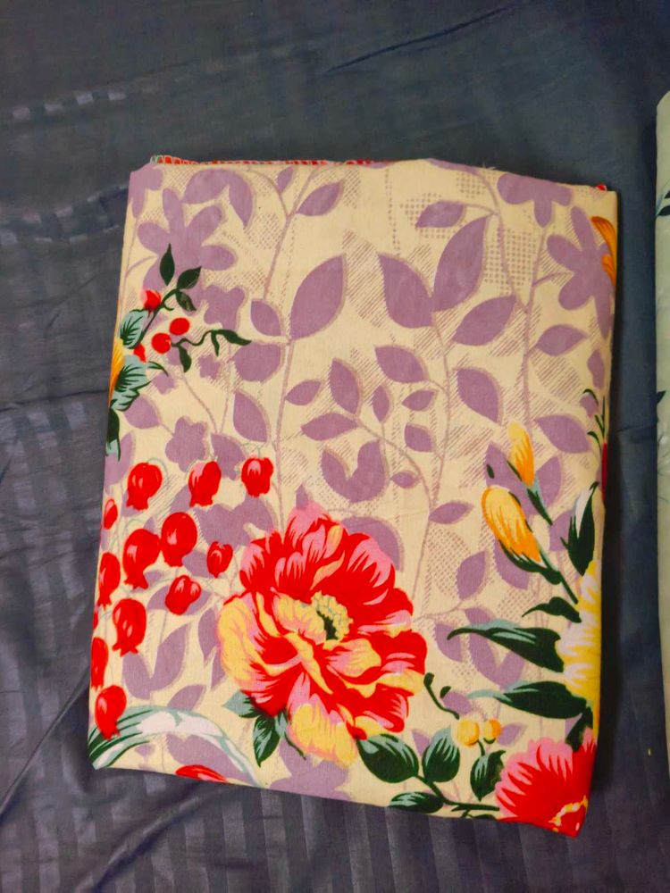 2 Single Bedsheets - Pillowcover Free🥳🥳