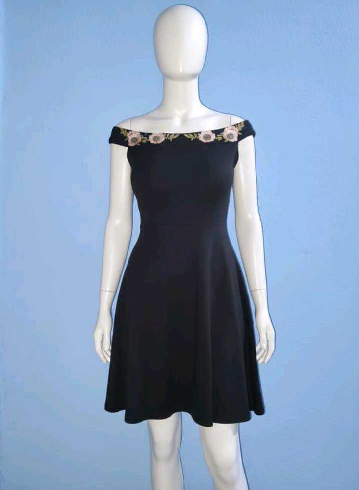 Chic Black Floral Dress