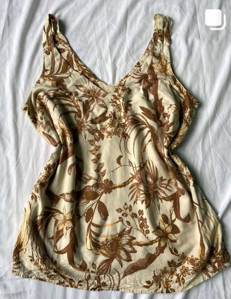 Floral Print Sleeveless Top