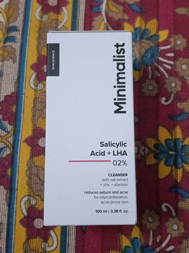Minimalist Salicylic Acid Cleanser