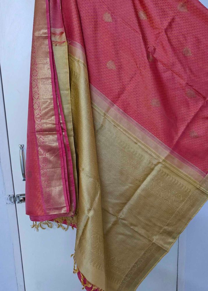 Pure silk Kanjivaram Pink &amp; Gold Saree
