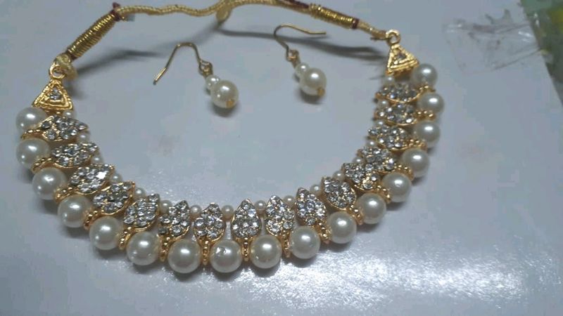 Necklace #GoldenWhite #Har