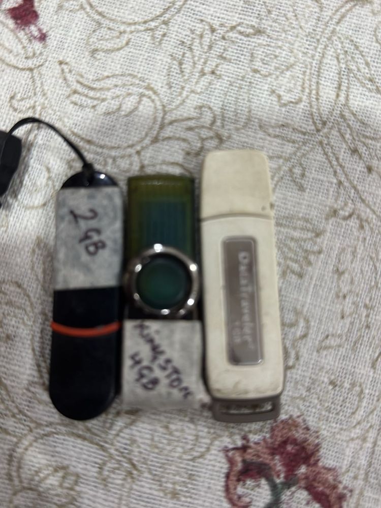 Vintage USB Flash Drive Bundle