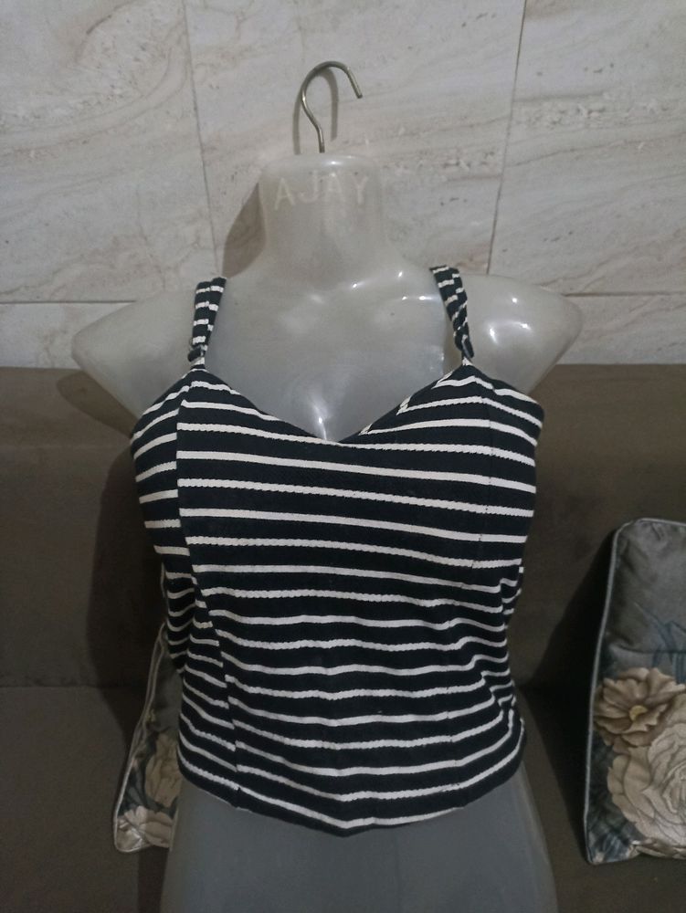 Black Lining Padded Top Buy