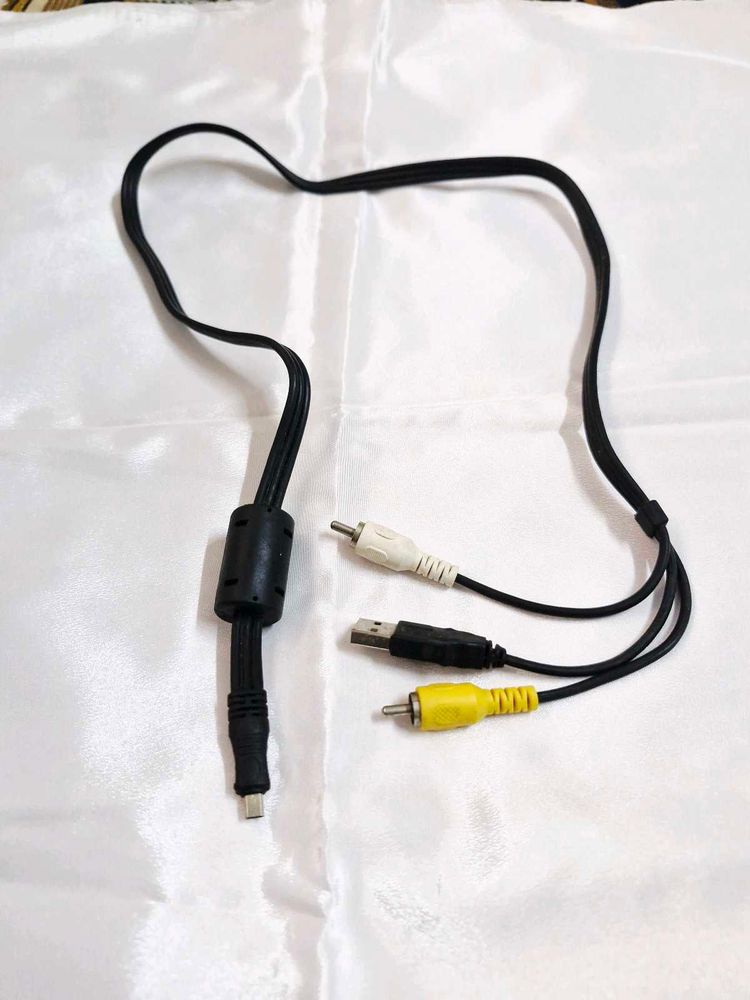 Mini USB to RCA AV
