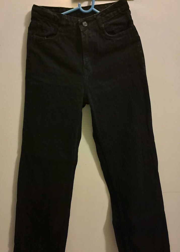 Classic Straight Cut Fit Jeans