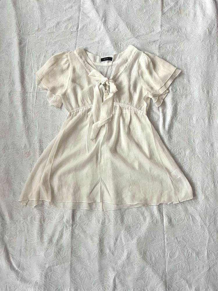 Vneck Ribbon Wrapped Top