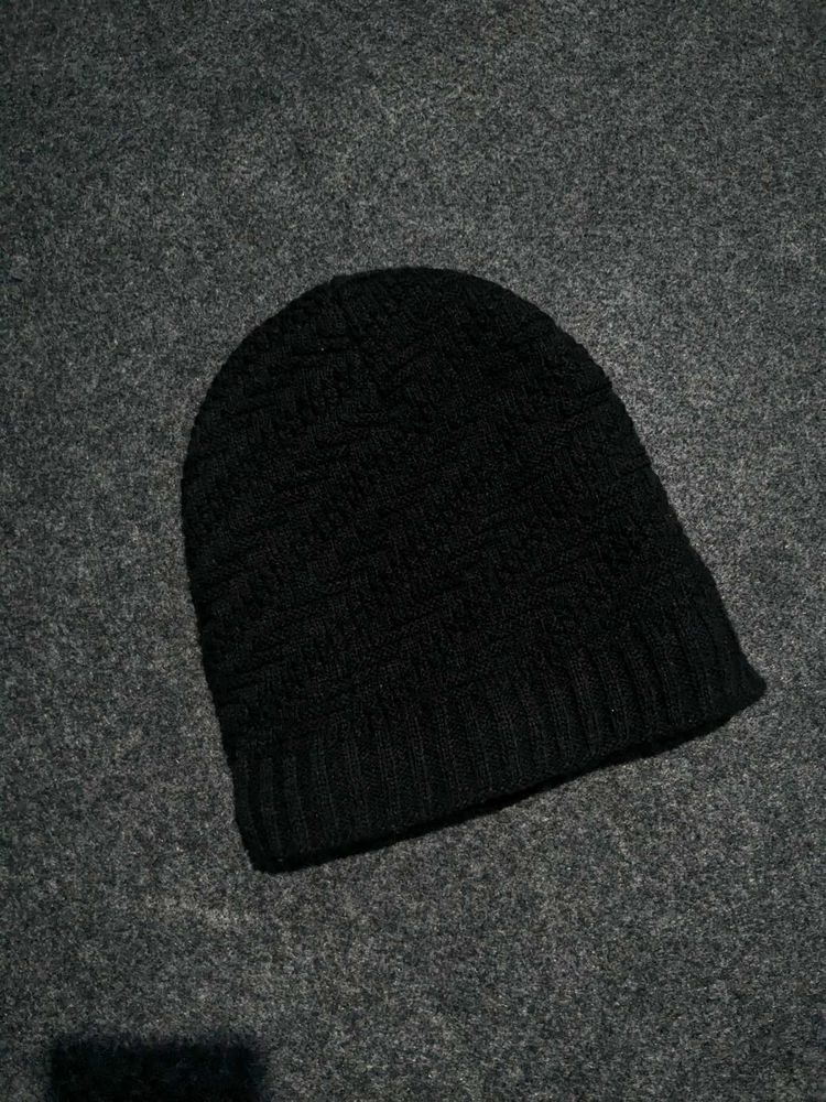 Black Premium Q Beanie