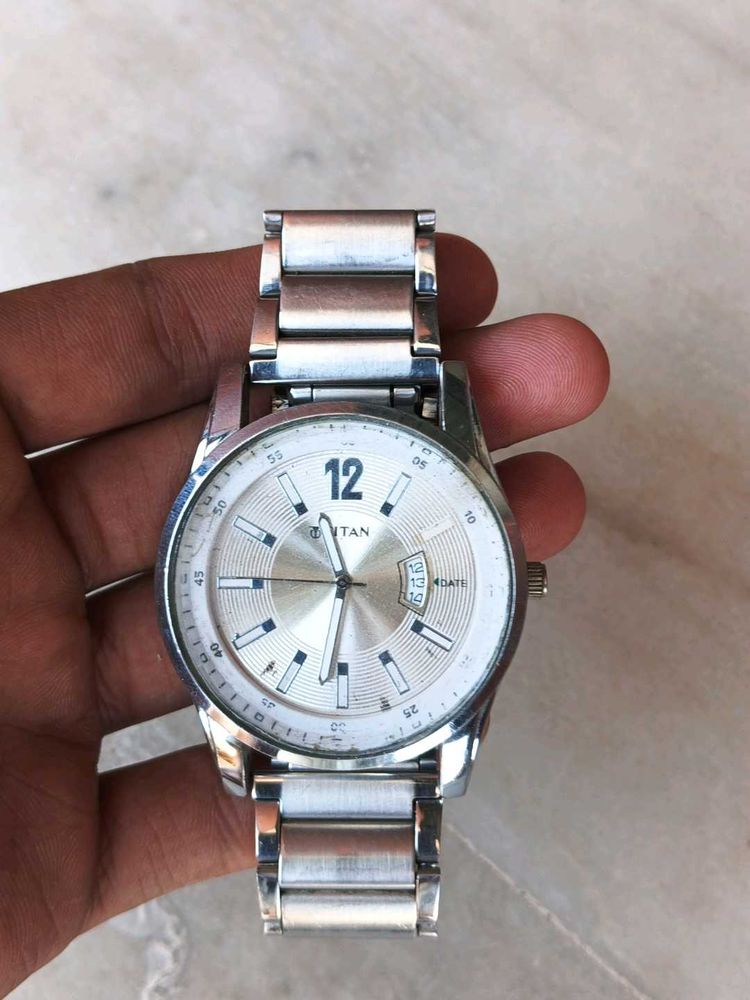 Original Titan Analog Watch ⌚