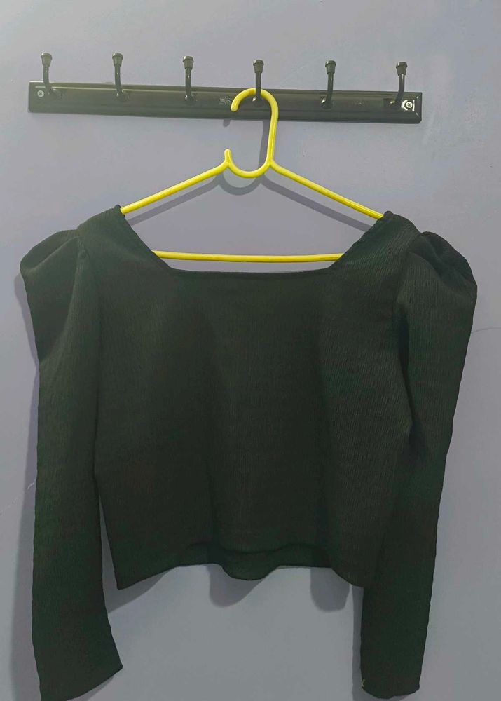 Chic Black Puff Sleeve Top