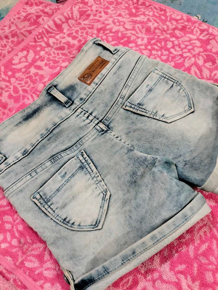 Ice Blue Denim Shorts Like New