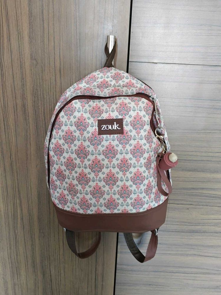 Zouk Floral Print Backpack