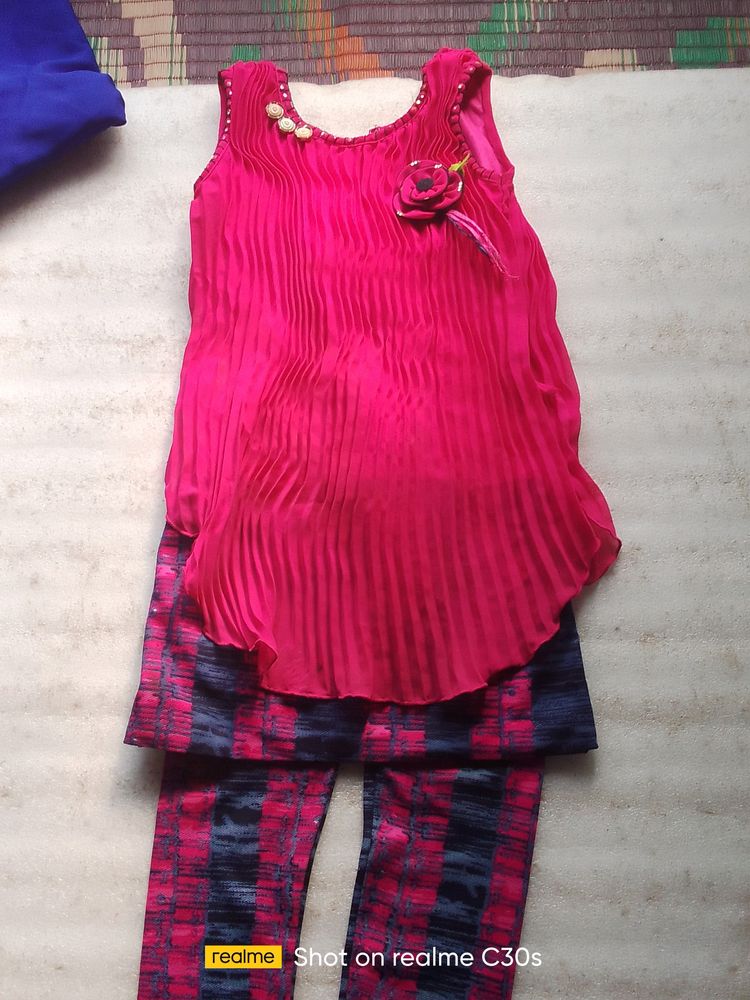 Girls Stylish Outfit Set ..