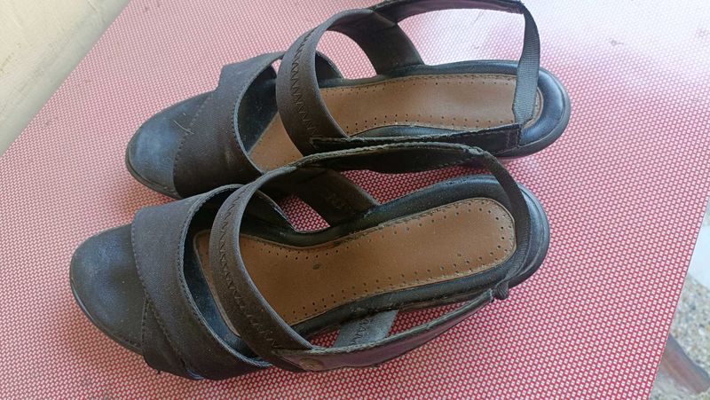 Black Sandal