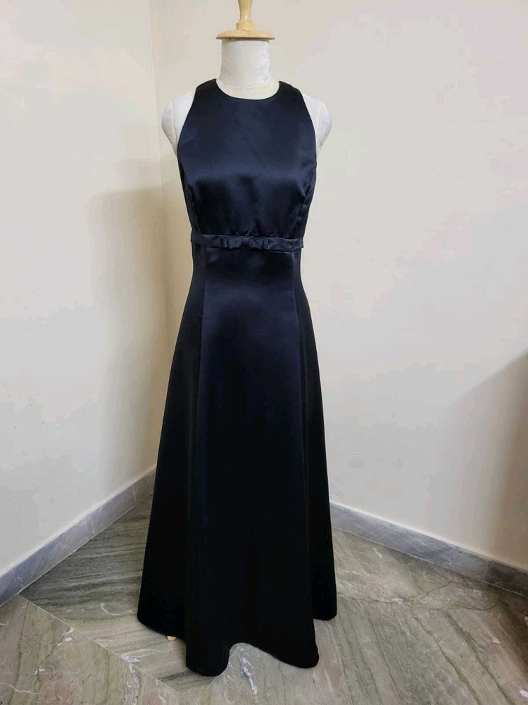Elegant Black Maxi Dress