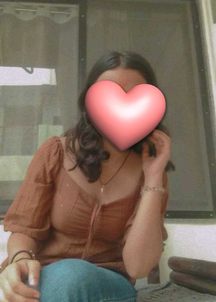 Brown Top - Casual Style it looks really stunning