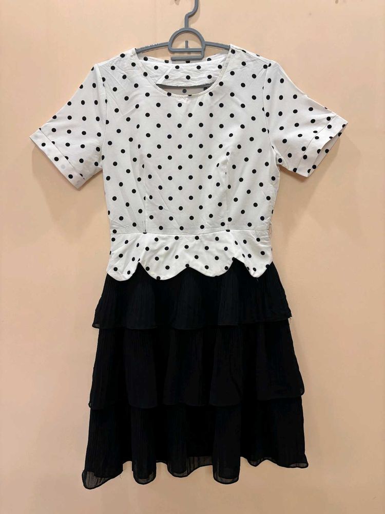 Polka Dot Top And Frill Bottom In Black Colour