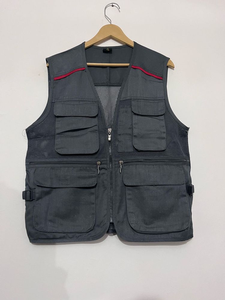 Multi-Pocket Utility Vest
