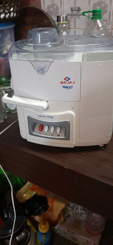 Bajaj juicer