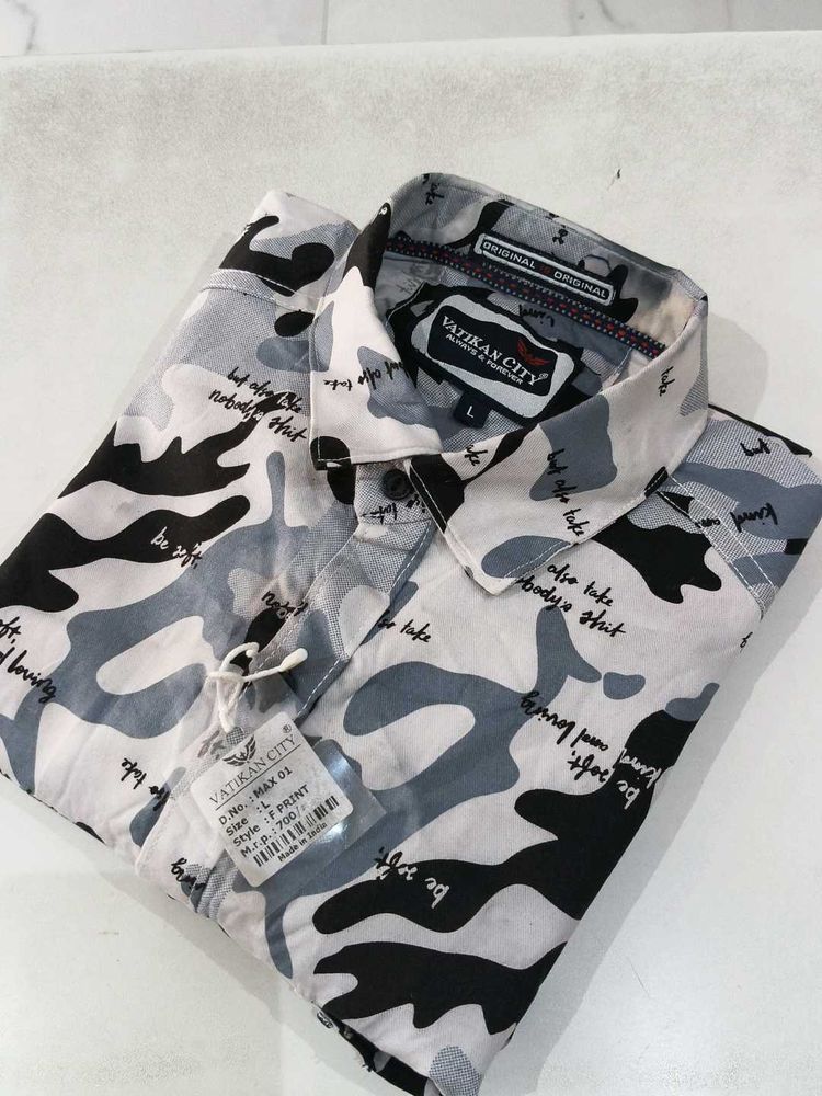 Vatikan City Camo Print Shirt - Size L