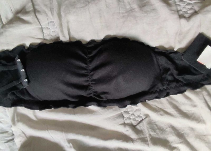 URBANIC Black Strapless Bra