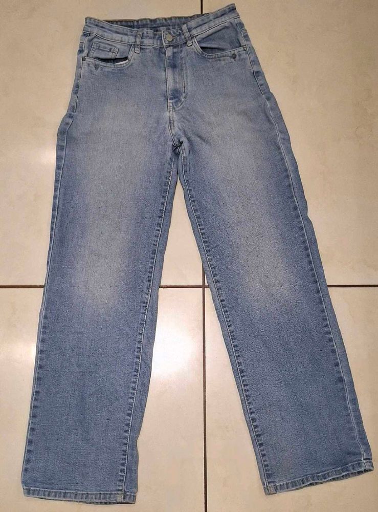 Blue casual denim jeans