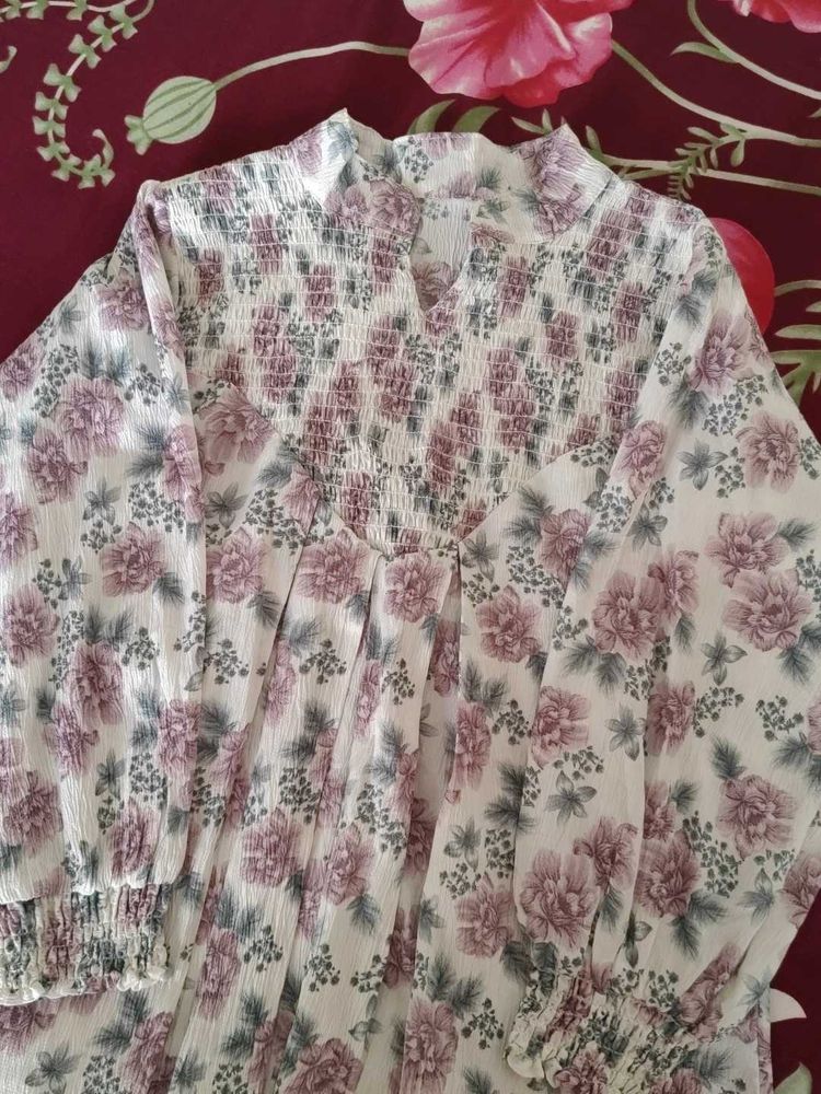 Floral Cute Sleeves Top