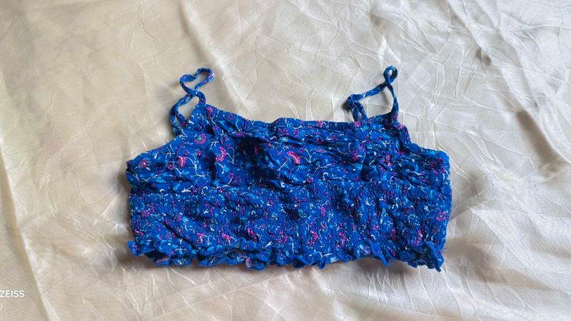 10.6.4 CUTE BLUE TOP