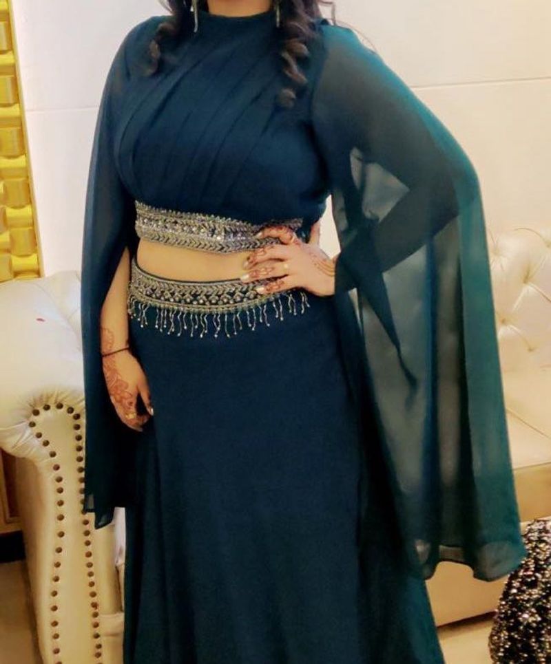 crop top with long skirt