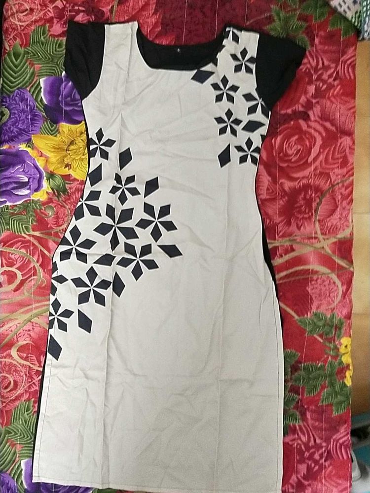 Kurti Cream Nd Black Colour